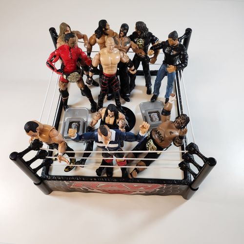 WWE Raw Wrestling Arena inkl. 11 Figuren